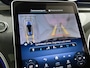 Mercedes-Benz C-klasse Estate 300 e AMG Nightpakket Plug-In Hybride | Panoramadak | Trekhaak | Alarm | 360°-camera | Head up Display | Dode Hoek ass | Memory | Inclusief 24 maanden Mercedes-Benz Certified garantie voor Europa.