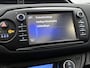 Toyota Yaris 1.5 Hybrid SkyBlue | Panoramadak | Trekhaak | Safety Pakket | LED | PDC voor en achter | Unieke Uitvoering |