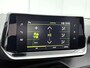 Peugeot 2008 SUV Allure Pack 130pk Automaat | Navigatie via Apple Carplay / Android Auto | Achteruitrijcamera | 3D Cockpit | Climate Control | Cruise Control | Led koplampen | Parkeersensoren | Keyless start | Bluetooth | DAB+ radio | Donker getint glas | 17" lichtmetalen velgen |