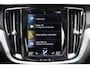 Volvo S60 B3 R-Design | Panoramadak | Stoelverwarming | Adaptive Cruise Control | Parkeerverwarming | BLIS | Parkeersensoren voor + achter | Parkeersensoren voor + achter | Parkeercamera | 19'' Lichtmetalen velgen |