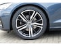 Volvo S60 B3 R-Design | Panoramadak | Stoelverwarming | Adaptive Cruise Control | Parkeerverwarming | BLIS | Parkeersensoren voor + achter | Parkeersensoren voor + achter | Parkeercamera | 19'' Lichtmetalen velgen |