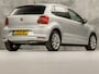 Volkswagen Polo 1.2 TSI Sportline (NAVIGATIE, CLIMATE, STOELVERWARMING, GETINT GLAS, SPORTSTOELEN, LM VELGEN, MULTIFUNCTIONEEL STUURWIEL, PARKEERSENSOREN, NIEUWSTAAT)