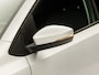 Volkswagen Polo 1.2 TSI Sportline (NAVIGATIE, CLIMATE, STOELVERWARMING, GETINT GLAS, SPORTSTOELEN, LM VELGEN, MULTIFUNCTIONEEL STUURWIEL, PARKEERSENSOREN, NIEUWSTAAT)