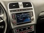 Volkswagen Polo 1.2 TSI Sportline (NAVIGATIE, CLIMATE, STOELVERWARMING, GETINT GLAS, SPORTSTOELEN, LM VELGEN, MULTIFUNCTIONEEL STUURWIEL, PARKEERSENSOREN, NIEUWSTAAT)