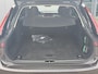 Volvo V90 T8 Plug-in hybrid AWD Ultra Dark | Bowers & Wilkins Premium Audio | Luchtvering | Gelamineerde zijruiten | Semi-Electrische wegklapbare trekhaak | 20" Lichtmetalen velgen | Massage in voorstoelen | Stoelventilatie | Stoelverwarming | 360° Parkeercamera