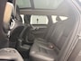 Volvo V90 T8 Plug-in hybrid AWD Ultra Dark | Bowers & Wilkins Premium Audio | Luchtvering | Gelamineerde zijruiten | Semi-Electrische wegklapbare trekhaak | 20" Lichtmetalen velgen | Massage in voorstoelen | Stoelventilatie | Stoelverwarming | 360° Parkeercamera