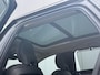 Volvo V90 T8 Plug-in hybrid AWD Ultra Dark | Bowers & Wilkins Premium Audio | Luchtvering | Gelamineerde zijruiten | Semi-Electrische wegklapbare trekhaak | 20" Lichtmetalen velgen | Massage in voorstoelen | Stoelventilatie | Stoelverwarming | 360° Parkeercamera