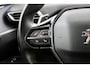 Peugeot 3008 1.2 PureTech Allure grijs automaat