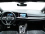Volkswagen Golf 1.5 eTSI R-Line Business 150pk | 1e eigenaar | Stoel- & stuurverwarming | Achteruitrijcamera | Apple carplay/Android auto | DAB |