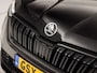 Skoda Kamiq 1.0 TSI Monte Carlo Automaat (PANORAMADAK, VIRTUAL COCKPIT, KUIPSTOELEN, APPLE CARPLAY, CAMERA, GETINT GLAS, ADAPTIVE CRUISE, KEYLESS, NIEUWSTAAT)