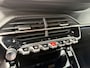 Peugeot e-208 EV GT Avantage 51 kWh 156 PK | Nieuwe Auto | Tot 8 jaar Garantie | Alcantara Stoelen met Verwarming en Massage | Navigatie | Adaptieve Cruise Control | 360 Graden Camera | Full LED Verlichting | 400 Km WLTP Range | 17" Lichtmetalen Velgen | Parkeersensoren V+A |