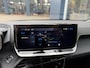Peugeot e-208 EV GT Avantage 51 kWh 156 PK | Nieuwe Auto | Tot 8 jaar Garantie | Alcantara Stoelen met Verwarming en Massage | Navigatie | Adaptieve Cruise Control | 360 Graden Camera | Full LED Verlichting | 400 Km WLTP Range | 17" Lichtmetalen Velgen | Parkeersensoren V+A |