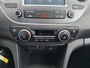 Hyundai i10 1.0i Premium 5p. | Navigatie | Automatische Airco | Stoel en stuurverwarming | Cruise Control | Lichtmetalen velgen |