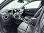 Hyundai Kona 1.6 GDI HEV Premium | Trekhaak 1300kg | Achteruitrij camera | All season banden | Stoel & stuur verwarming |  Elektrische stoelen | Adaptive cruise | Dodehoek detectie |