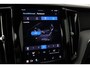 Volvo XC60 T6 Plug-in hybrid Ultra Black Edition | ACC | Luchtvering | Bowers&Wilkins | 360° Camera | Stoelmassage | Panoramadak | Head-Up