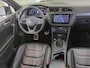 Volkswagen Tiguan 1.5 TSI 150pk Automaat R-Line Business+ | Panoramadak | Leder | Trekhaak | Winter en Assistentie pakket | H & K