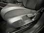 Volkswagen T-Roc 1.5 eTsi R-Line First Edition | IQ light | Pano | Trekhaak |