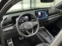 Volkswagen T-Roc 1.5 eTsi R-Line First Edition | IQ light | Pano | Trekhaak |