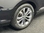 Volkswagen Passat Variant 1.5 TSI Comfort Business PANO TREKHAAK.