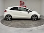 Kia Rio 1.2 CVVT Super Pack, Clima, Cruise, Camera, 100% onderhouden, 1e eigenaar, Navigatie, Blue tooth, Parkeersensoren, Isofix, Incl apk, beurt, 3 mnd garantie