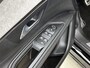 Peugeot 5008 SUV GT 130pk | 7 Zitplaatsen | Navigatie | Panoramisch schuif-kanteldak | Achteruitrijcamera | Climate Control | Adaptieve Cruise Control | Full Led koplampen | Handsfree Achterklep | Stoelverwarming | Keyless | Parkeersensoren v+a | Dodehoeksensor | Apple Carplay / Android Auto | DAB+ radio | Donker getint glas | 19" lichtmetalen velgen |