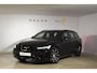 Volvo V60 T6 350PK Automaat Plug-in hybrid AWD Plus Dark / Navigatie / 360 Camera / Harman Kardon / Stuur & Stoelverwarming / LM Velgen / Trekhaak