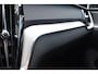 Volvo V60 T6 350PK Automaat Plug-in hybrid AWD Plus Dark / Navigatie / 360 Camera / Harman Kardon / Stuur & Stoelverwarming / LM Velgen / Trekhaak