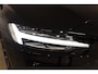 Volvo V60 T6 350PK Automaat Plug-in hybrid AWD Plus Dark / Navigatie / 360 Camera / Harman Kardon / Stuur & Stoelverwarming / LM Velgen / Trekhaak