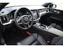 Volvo V60 T6 350PK Automaat Plug-in hybrid AWD Plus Dark / Navigatie / 360 Camera / Harman Kardon / Stuur & Stoelverwarming / LM Velgen / Trekhaak