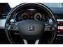 SEAT Arona 1.0-115pk TSI Xcellence Business Intense AUTOMAAT ! Gun uzelf het plezier en comfort van een automaat ! Autm. airco dual, cruise cntrl, LM wielen, keyless entry-keyless go, camera, parkeersensoren v en a, dodehoek ass., LED verl., navigatie, telefoonvoorb. etc
