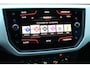 SEAT Arona 1.0-115pk TSI Xcellence Business Intense AUTOMAAT ! Gun uzelf het plezier en comfort van een automaat ! Autm. airco dual, cruise cntrl, LM wielen, keyless entry-keyless go, camera, parkeersensoren v en a, dodehoek ass., LED verl., navigatie, telefoonvoorb. etc