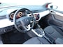 SEAT Arona 1.0-115pk TSI Xcellence Business Intense AUTOMAAT ! Gun uzelf het plezier en comfort van een automaat ! Autm. airco dual, cruise cntrl, LM wielen, keyless entry-keyless go, camera, parkeersensoren v en a, dodehoek ass., LED verl., navigatie, telefoonvoorb. etc