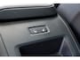 Volvo XC60 T6 Plug-in hybrid AWD Ultra Black Edition | Panoramadak | Luchtvering | Verwarmbare voorstoelen met massagefunctie en ventilatie | 360 graden camera | Head-up display | Keyless | Elektrische achterklep