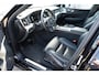 Volvo XC60 T6 Plug-in hybrid AWD Ultra Black Edition | Panoramadak | Luchtvering | Verwarmbare voorstoelen met massagefunctie en ventilatie | 360 graden camera | Head-up display | Keyless | Elektrische achterklep