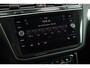 Volkswagen Tiguan 1.4 TSI R-Line Highline Trekhaak Panoramadak Camera Stoelverwarming Virtual Cockpit