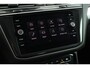 Volkswagen Tiguan 1.4 TSI R-Line Highline Trekhaak Panoramadak Camera Stoelverwarming Virtual Cockpit