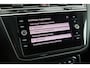 Volkswagen Tiguan 1.4 TSI R-Line Highline Trekhaak Panoramadak Camera Stoelverwarming Virtual Cockpit