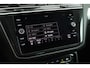 Volkswagen Tiguan 1.4 TSI R-Line Highline Trekhaak Panoramadak Camera Stoelverwarming Virtual Cockpit