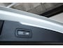 Volvo V60 B3 Automaat Business Pro | Adaptieve Cruise Control Met Pilot Assist | BLIS Dodehoekdetectie | Apple Carplay/Android Auto | Electronic Climate Control | DAB+ | Keyless Entry | Elektrische Achterklep | 17" Lichtmetalen Velgen | Park Assist Achter