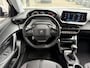 Peugeot 2008 1.2T 100pk Allure Pack | Achteruitrijcamera | Navigatie | Parkeersensoren | Draadloos telefoonlader | Climate Control