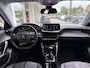 Peugeot 2008 1.2T 100pk Allure Pack | Achteruitrijcamera | Navigatie | Parkeersensoren | Draadloos telefoonlader | Climate Control