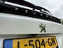 Peugeot 2008 1.2T 100pk Allure Pack | Achteruitrijcamera | Navigatie | Parkeersensoren | Draadloos telefoonlader | Climate Control