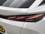 Peugeot 408 GT 130pk Automaat | Navigatie | Achteruitrijcamera | Matrix LED koplampen | Leder/Alcantara | Handsfree Achterklep | Adaptieve Cruise Control | Keyless | Stuurverwarming | Dodehoeksensor | Parkeersensoren v+a | Sfeerverlichting | Draadloze Apple Carplay / Android Auto + telefoonlader | Donker getint glas | 19" lichtmetalen velgen |