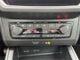 SEAT Ibiza 1.0 TSI Style Business Airco Cruise controle Apple carplay Trekhaak 1000kg trekgewicht Telefoonverbinding Navigatiesysteem Stuurwielbediening Parkeersensoren voor en achter Camera