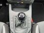 SEAT Ibiza 1.0 TSI Style Business Airco Cruise controle Apple carplay Trekhaak 1000kg trekgewicht Telefoonverbinding Navigatiesysteem Stuurwielbediening Parkeersensoren voor en achter Camera