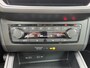 SEAT Ibiza 1.0 TSI Style Business Airco Cruise controle Apple carplay Trekhaak 1000kg trekgewicht Telefoonverbinding Navigatiesysteem Stuurwielbediening Parkeersensoren voor en achter Camera
