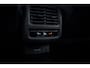 Volkswagen T-Roc 1.5 eTsi R-Line First Edition | Elektrisch glazen panorama-dak | Lichtmetalen velgen 20" | Matrix LED koplampen
