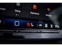 Volkswagen T-Roc 1.5 eTsi R-Line First Edition | Elektrisch glazen panorama-dak | Lichtmetalen velgen 20" | Matrix LED koplampen