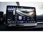 Volkswagen T-Roc 1.5 eTsi R-Line First Edition | Elektrisch glazen panorama-dak | Lichtmetalen velgen 20" | Matrix LED koplampen