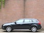 Volvo V60 Cross Country 2.0 T5 Momentum Xenon / Trekhaak / Standkachel / Leer